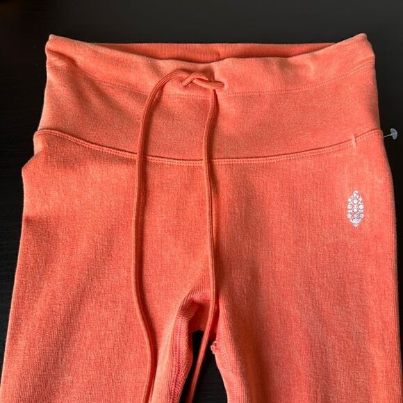 NWOT Free People High Rise Leggings Orange Peach Drawstring XS/S Gym Activewear - Picture 3 of 15